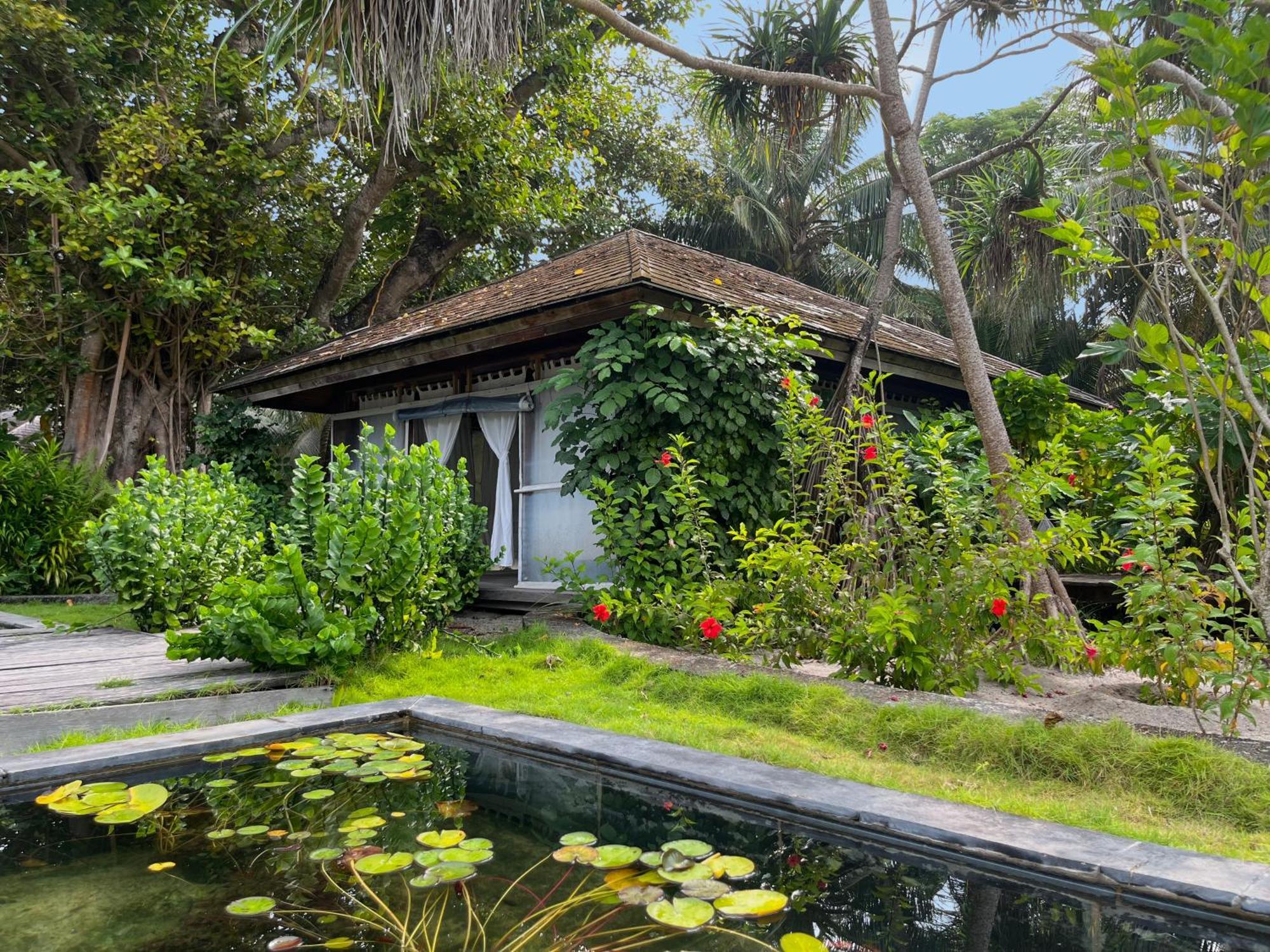 The Barefoot Eco Hotel Ханимаду Экстерьер фото