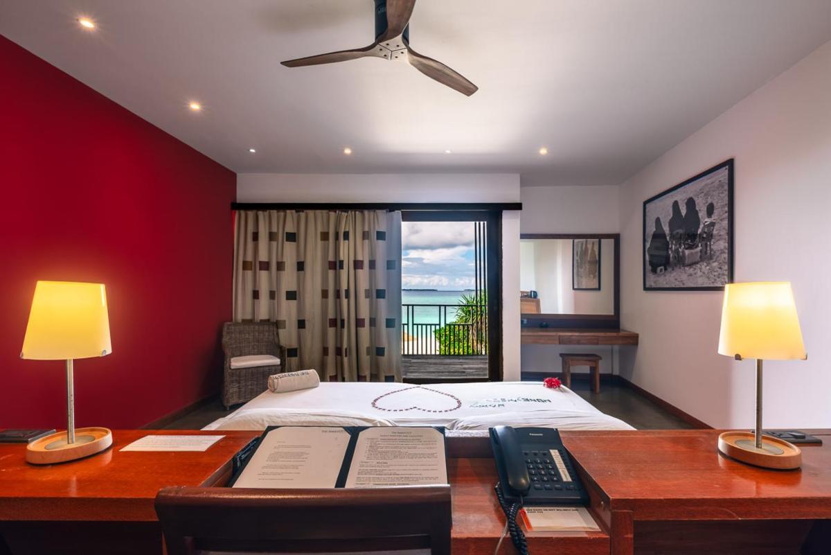 The Barefoot Eco Hotel Ханимаду Экстерьер фото