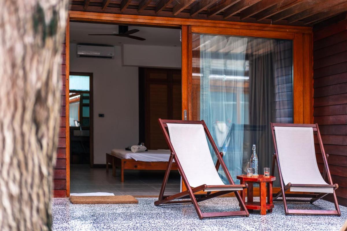 The Barefoot Eco Hotel Ханимаду Экстерьер фото